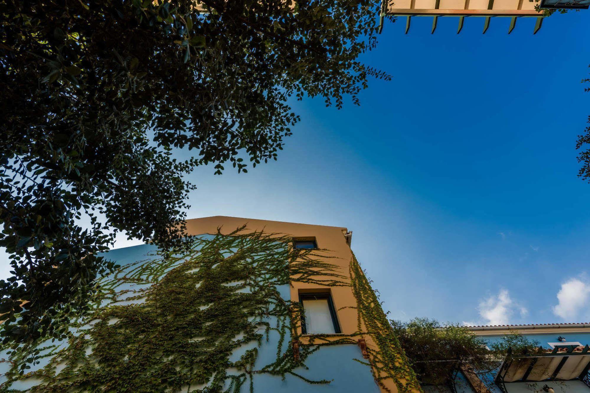 Mediterranean Beach Resort ลากานาส ภายนอก รูปภาพ