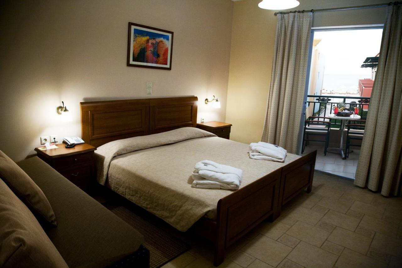 Mediterranean Beach Resort ลากานาส ห้อง รูปภาพ